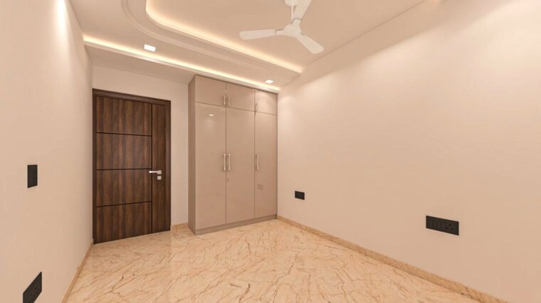 Room, godrej-retreat 3 Bedroom 180 Sq.Yd. Builder Floor In Sector 83 Faridabad 8770206