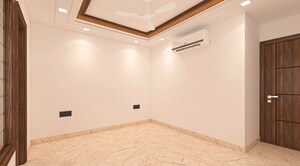 Room in 3 BHK Builder Floor at Godrej Retreat, Sector 83 – for Sale