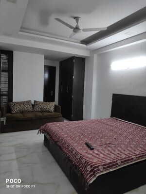 Bedroom in 2 BHK Independent House at The Estate Floors, Sector 43 – for Rent
