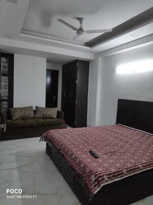 Bedroom in 2 BHK Independent House at The Estate Floors, Sector 43 – for Rent