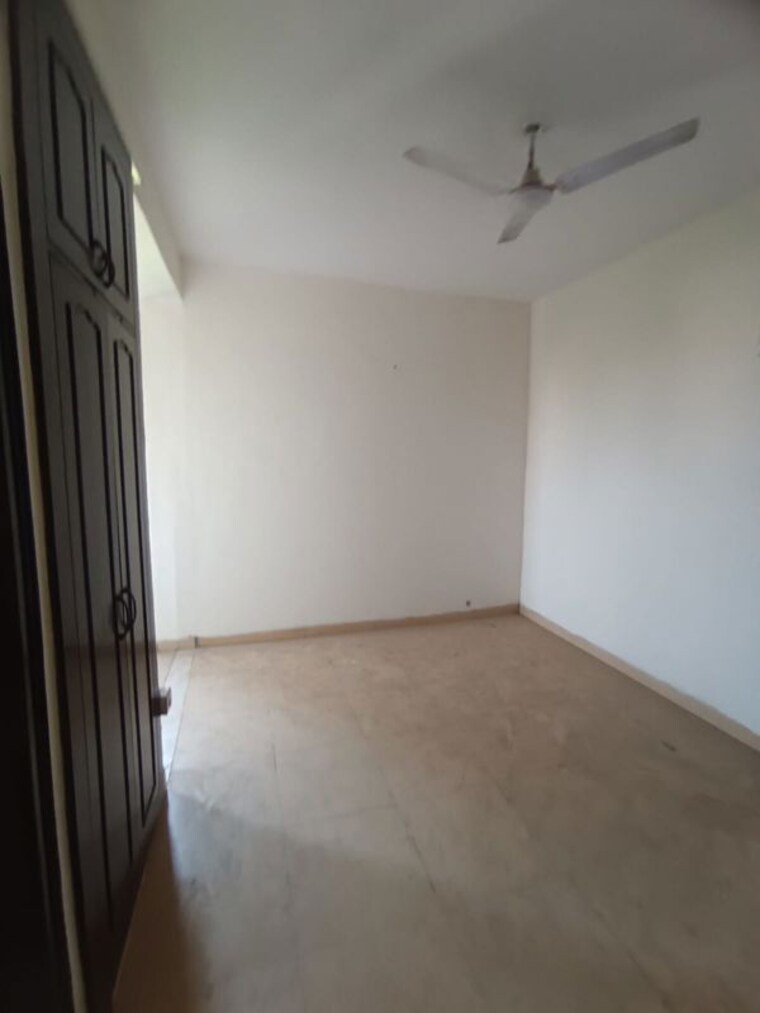 Room, sector 4 dwarka 3 Bedroom 1700 Sq.Ft. Apartment In Sector 4 Dwarka Delhi 10274247