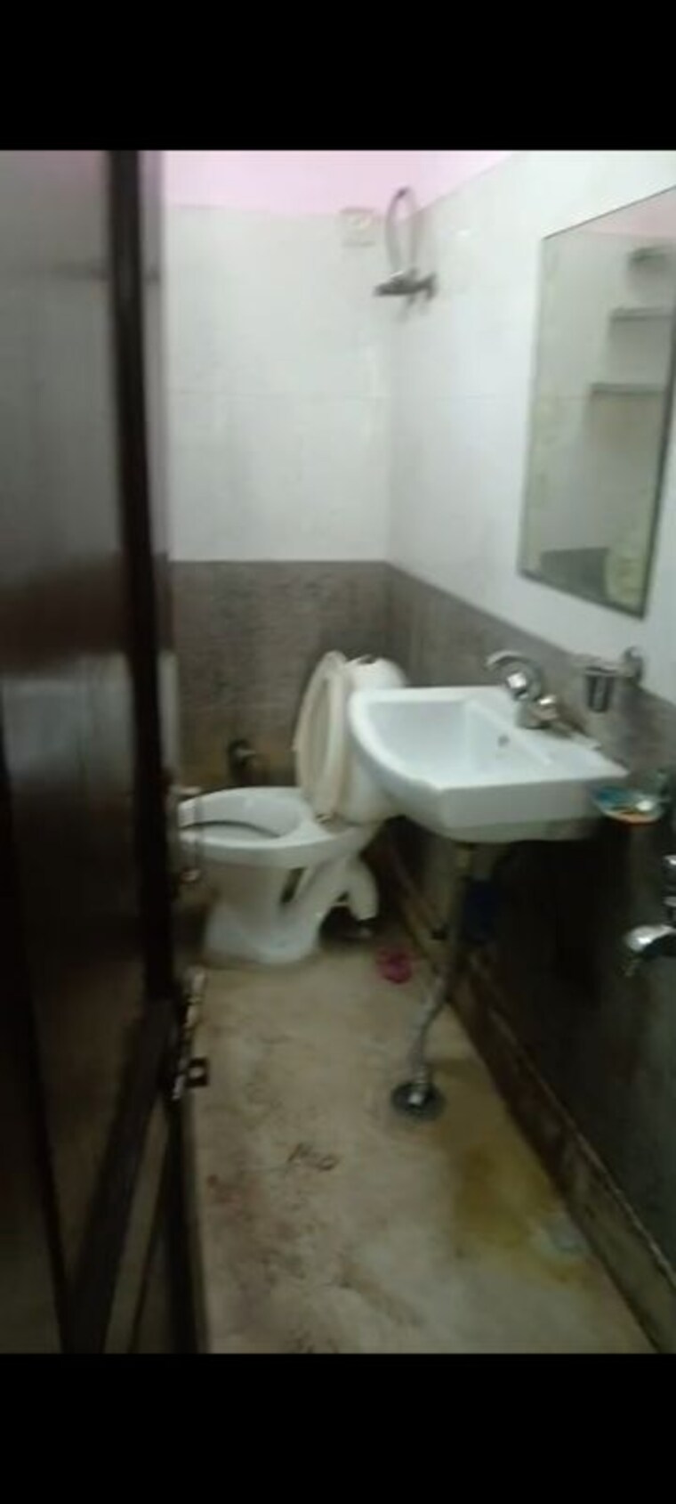 Bathroom, pitampura 1 Bedroom 40 Sq.Yd. Builder Floor In Pitampura Delhi 10274245