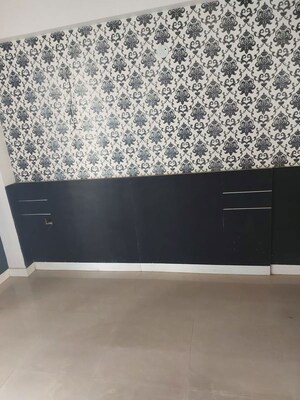 Furnished Amenities in 4 BHK Apartment at Sector 84 – for Rent