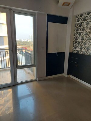 Room in 4 BHK Apartment at Sector 84 – for Rent