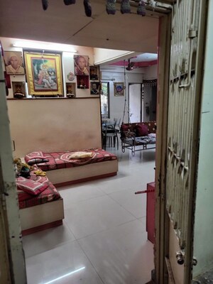 Bedroom in 2 BHK Apartment at Satellite – for Rent