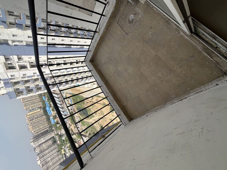 Balcony, amrapali-dream-valley 1 Bedroom 650 Sq.Ft. Apartment In Tech Zone 4 Greater Noida Greater Noida 10274213