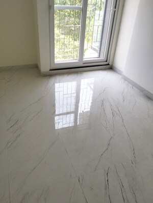 Room in 2 BHK Apartment at Raheja Vistas Phase II, Mohammadwadi – for Rent