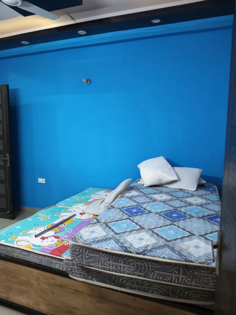 Bedroom, investors-aashiyana 2.5 Bedroom 1150 Sq.Ft. Builder Floor In Sector 70 Noida 10274270