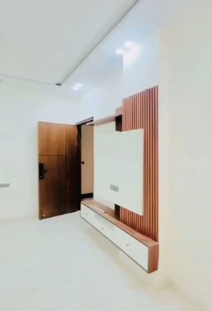 Kitchen in 2.5 BHK Builder Floor at Ultima 107, Sector 104 – for Sale