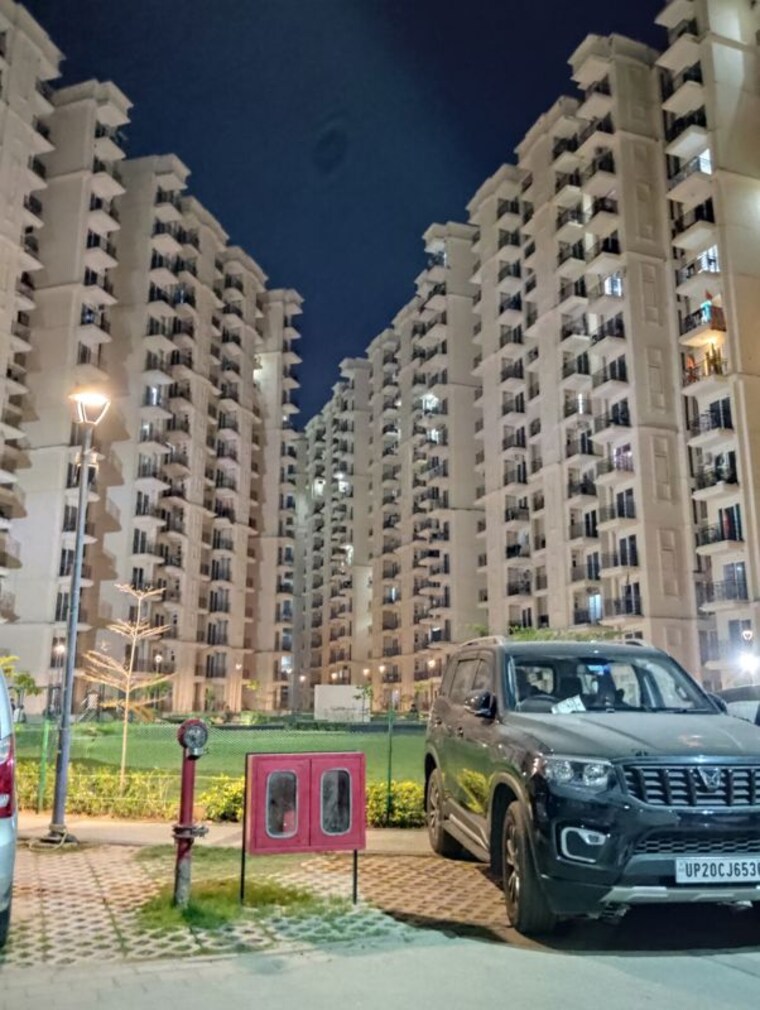 Exterior View, signature-global-the-millennia 2 Bedroom 1070 Sq.Ft. Apartment In Sector 37d Gurgaon 10116043