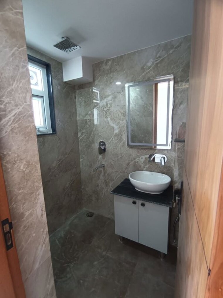 Bathroom, sector 4 dwarka 3 Bedroom 1700 Sq.Ft. Apartment In Sector 4 Dwarka Delhi 10274278
