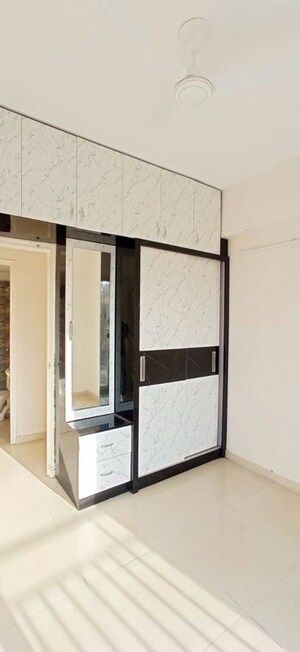 Room in 2 BHK Apartment at Signature Global The Millennia, Sector 37d – for Rent