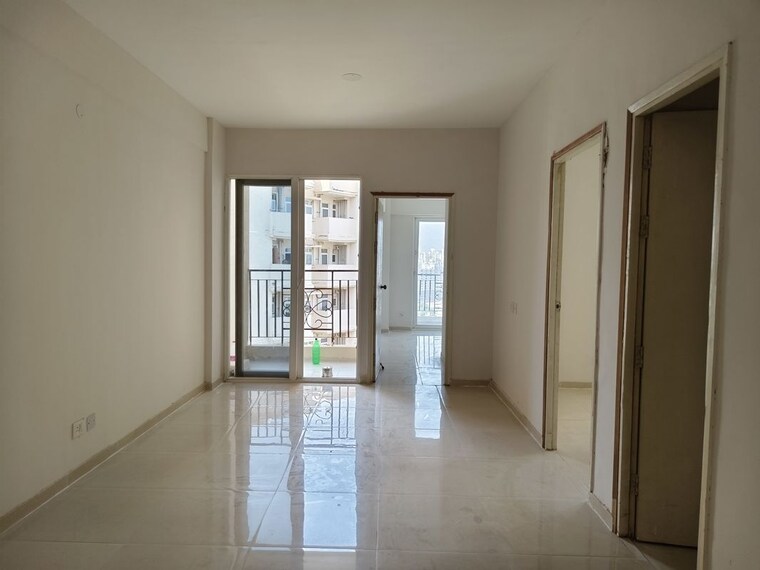 Room, signature-global-the-millennia 2 Bedroom 900 Sq.Ft. Apartment In Sector 37d Gurgaon 9896439