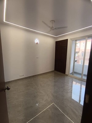 Room in 3 BHK Apartment at Sector 4 Dwarka – for Sale