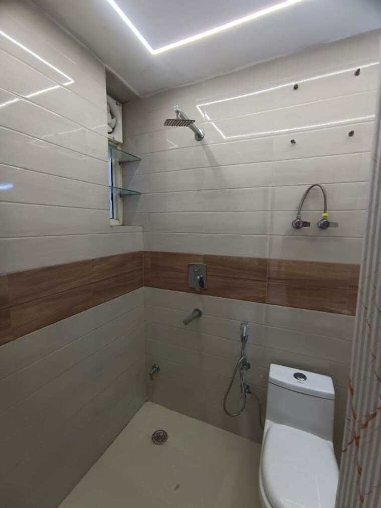 Bathroom, sector 4 dwarka 3 Bedroom 1800 Sq.Ft. Apartment In Sector 4 Dwarka Delhi 10274288