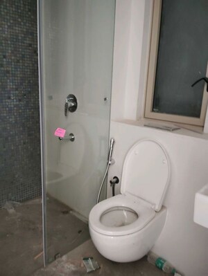 Bathroom in 3 BHK Apartment at Lodha Trump Tower, Worli – for Rent