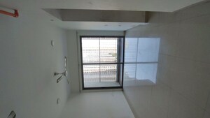 2 BHK Apartment For Rent in Kalpataru Immensa B, Kolshet Road