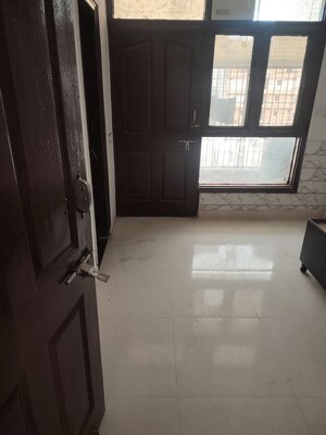 Room in 2 BHK Builder Floor at Sapphire Tower, Sector 104 – for Sale