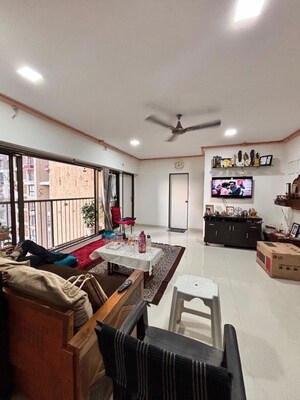 2.5 BHK Apartment For Rent in Chandak Nishchay Phase 2, Borivali East