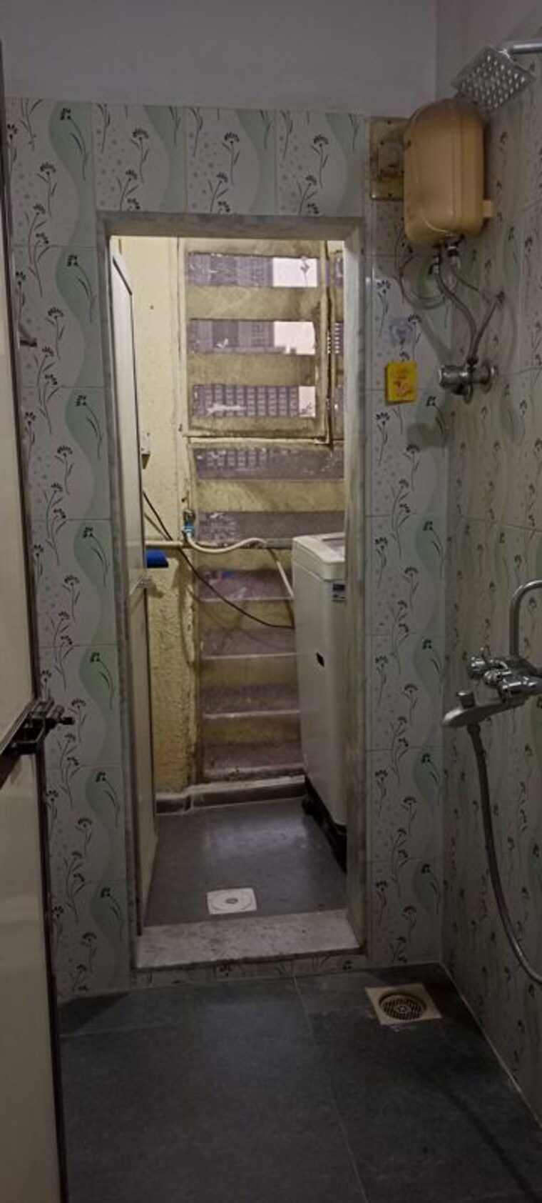 Bathroom, god-gifts-building 1 Bedroom 565 Sq.Ft. Apartment In Lower Parel Mumbai 10274296