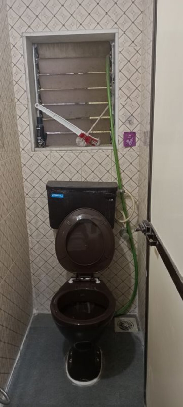 Bathroom, god-gifts-building 1 Bedroom 565 Sq.Ft. Apartment In Lower Parel Mumbai 10274296