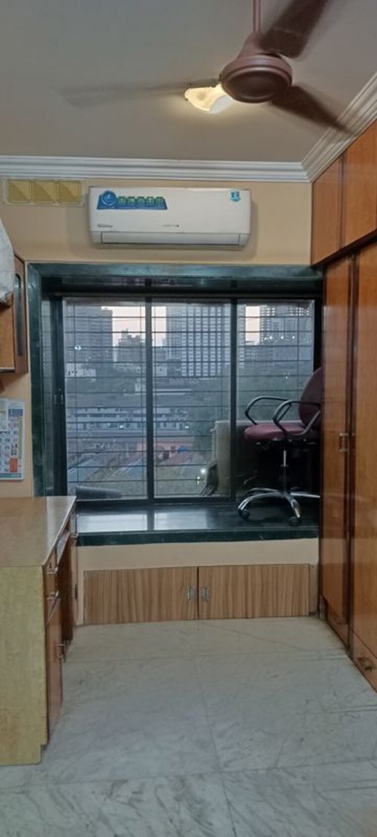 Kitchen, god-gifts-building 1 Bedroom 565 Sq.Ft. Apartment In Lower Parel Mumbai 10274296