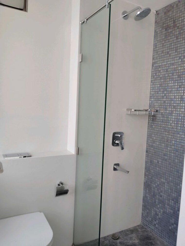 Bathroom, lodha-trump-tower 6+ Bedroom 2854 Sq.Ft. Apartment In Worli Mumbai 10274307