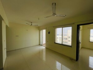 Room in 2 BHK Apartment at Prithvi Sai Velocity Phase 1, Bavdhan – for Rent