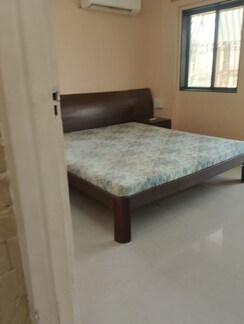 2 BHK + Pooja Room Apartment For Rent in Prabhadevi