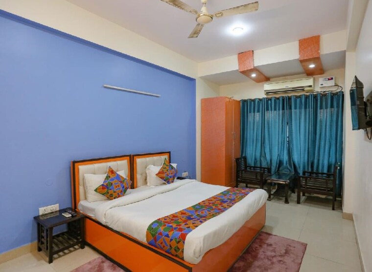Bedroom, sector 44 6+ Bedroom 350 Sq.Mt. Independent House In Sector 44 Noida 10274317