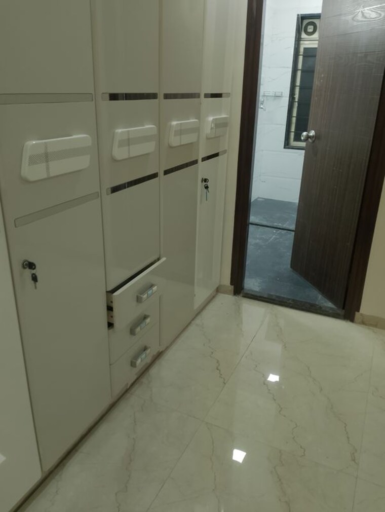 Room, neumec-chandelier-court 3 Bedroom 1300 Sq.Ft. Apartment In Worli Mumbai 10274333