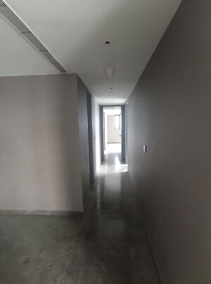 Room in 5 BHK Apartment at Lodha Trump Tower, Worli – for Rent