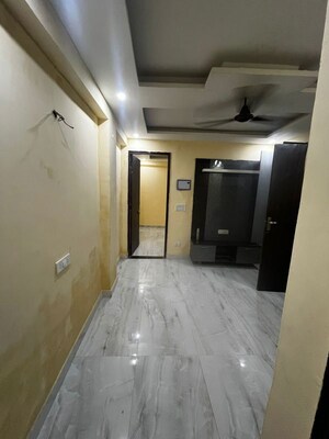 Kitchen in 6+ BHK Independent House at Tulip Mall, Sector 46 – for Sale