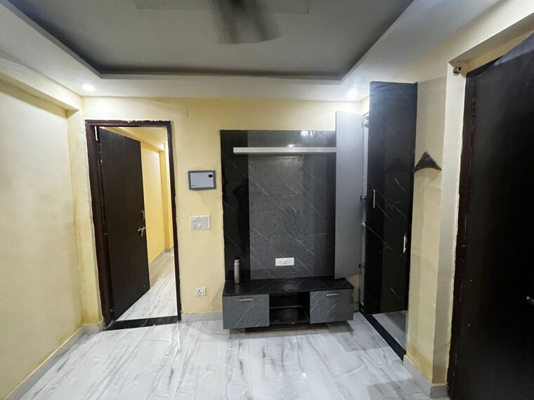 Bedroom, tulip-mall 6+ Bedroom 112 Sq.Mt. Independent House In Sector 46 Noida 10274335