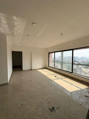 Room in 3 BHK Apartment at Goghari Mansion CHS, Santacruz West – for Rent