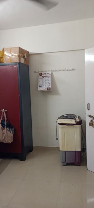 Furnished Amenities in 1 BHK Apartment at Gandharv Darshan, Lower Parel – for Rent