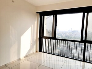 Room in 2 BHK Apartment at Duville Riverdale Heights, Kharadi – for Rent