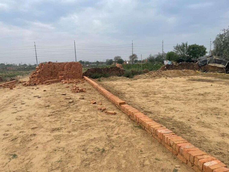 undefined, palm-green  50 Sq.Yd. Plot In Bhanauta Greater Noida 10274354