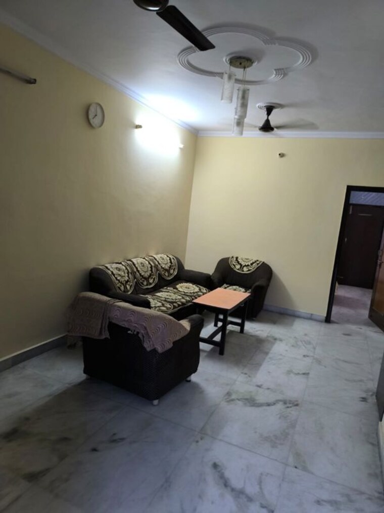 Living Room, noida central 6 Bedroom 185 Sq.Mt. Independent House In Noida Central Noida 10274356