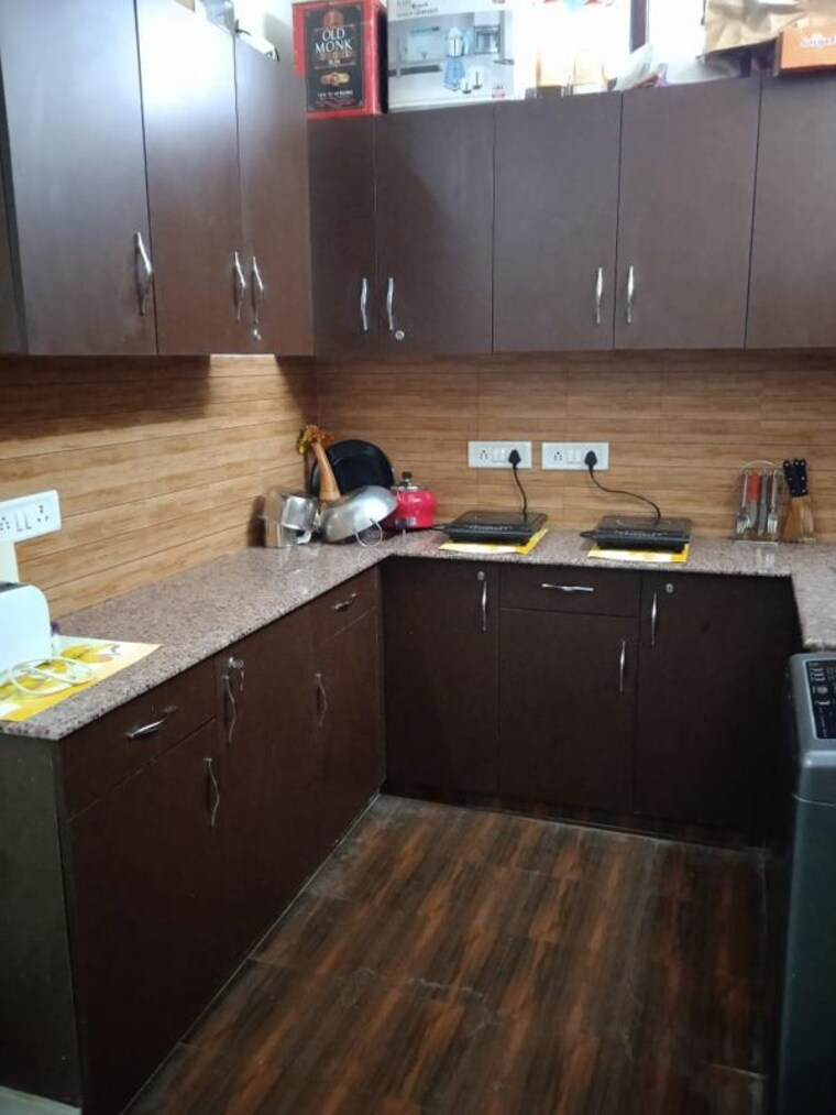 Kitchen, noida central 6 Bedroom 185 Sq.Mt. Independent House In Noida Central Noida 10274356