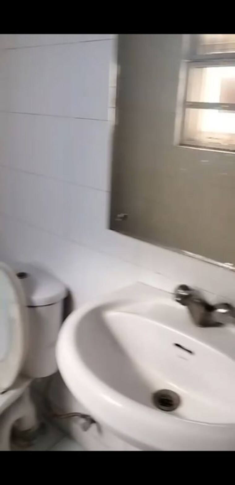 Bathroom, bptp-park-elite-floors 4 Bedroom 300 Sq.Yd. Apartment In Sector 85 Faridabad 10274387