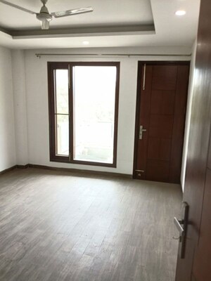 Room in 4 BHK Builder Floor at Palam Vihar Residents Association, Palam Vihar – for Rent
