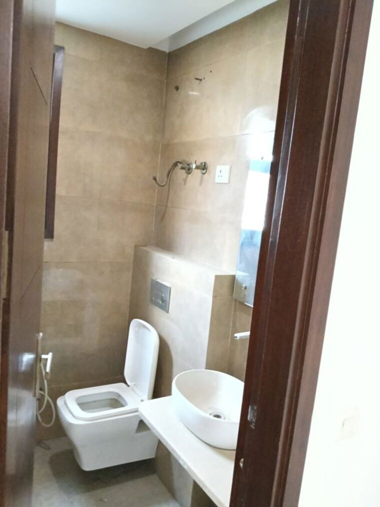Bathroom, palam-vihar-residents-association 4 Bedroom 2780 Sq.Ft. Builder Floor In Palam Vihar Gurgaon 10274388