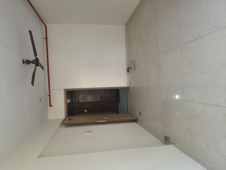 Room, kurla east 2 Bedroom 600 Sq.Ft. Apartment In Kurla East Mumbai 10274406