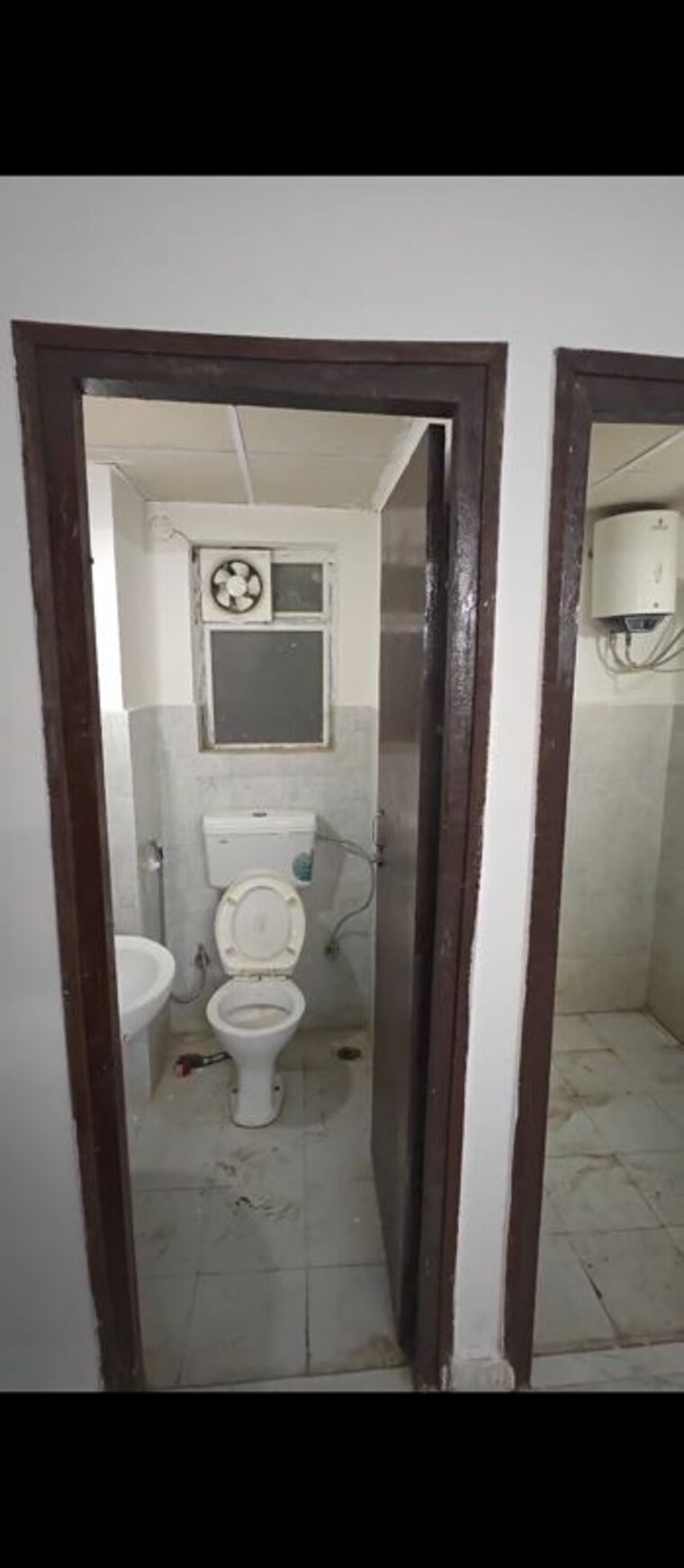 Bathroom, pivotal-paradise 1 Bedroom 430 Sq.Ft. Apartment In Sector 62 Gurgaon 10274413