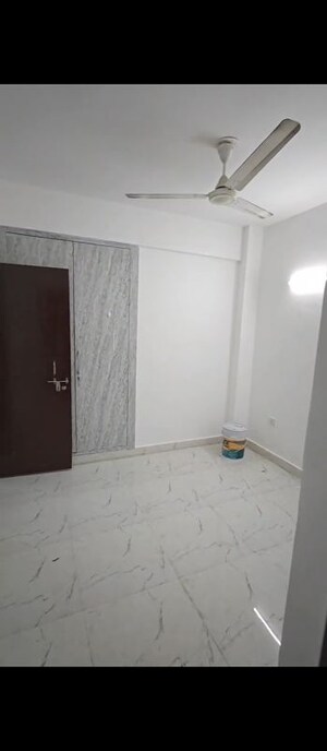 Room in 1 BHK Apartment at Pivotal Paradise, Sector 62 – for Rent