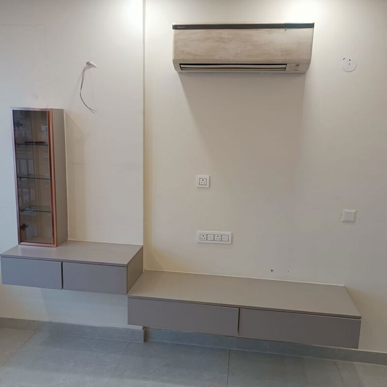 Bathroom, experion-the-heart-song 3 Bedroom 2003 Sq.Ft. Apartment In Sector 108 Gurgaon 10274426