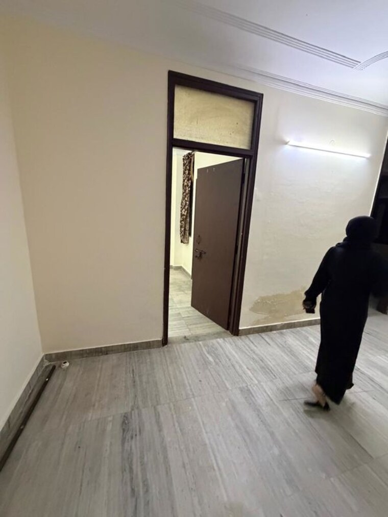 Room, govindpuri 2 Bedroom 75 Sq.Yd. Builder Floor In Govindpuri Delhi 10255702