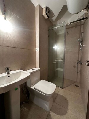Bathroom in 3 BHK Apartment at Green Park – for Rent