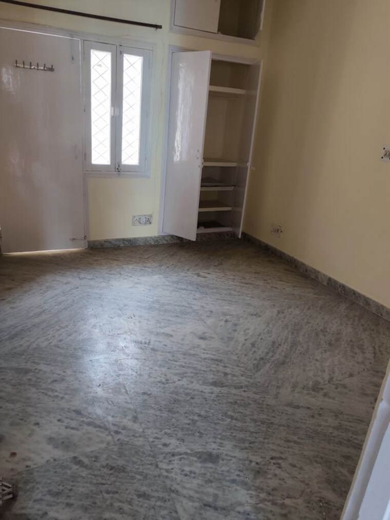 Room, rwa-apartments-sector-41 2 Bedroom 950 Sq.Ft. Independent House In Sector 41 Noida 10274434